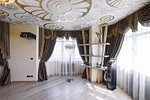 гостиная: этажерка необычной формы, декоративно-функциональная
